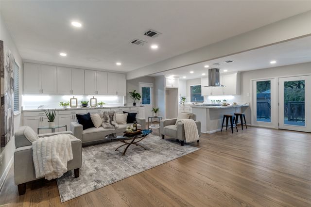 10115 Lanshire Drive, Dallas, TX 75238