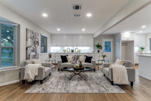 10115 Lanshire Drive, Dallas, TX 75238