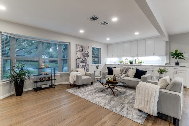 10115 Lanshire Drive, Dallas, TX 75238