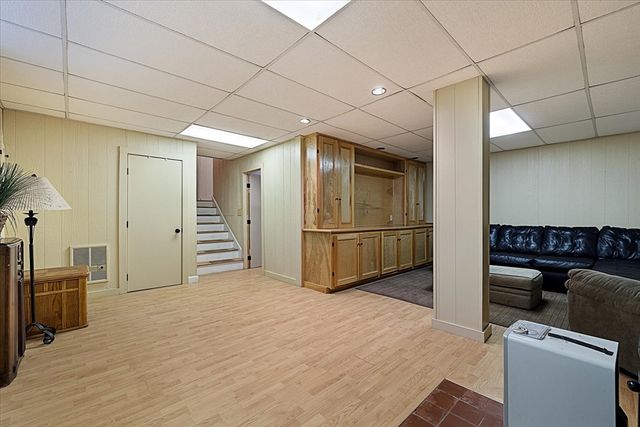 405 Cross St, Boylston, MA 01505