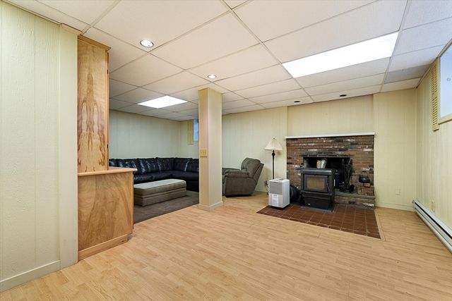 405 Cross St, Boylston, MA 01505