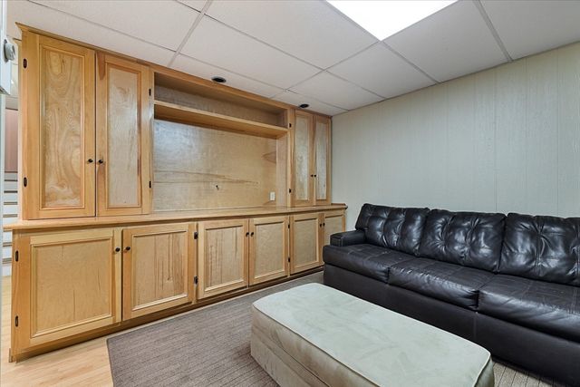 405 Cross St, Boylston, MA 01505