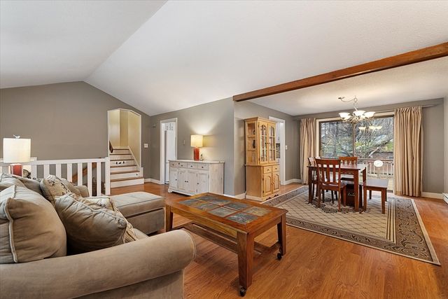 405 Cross St, Boylston, MA 01505