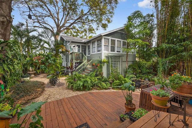 2651 3RD AVENUE N, St Petersburg, FL 33713