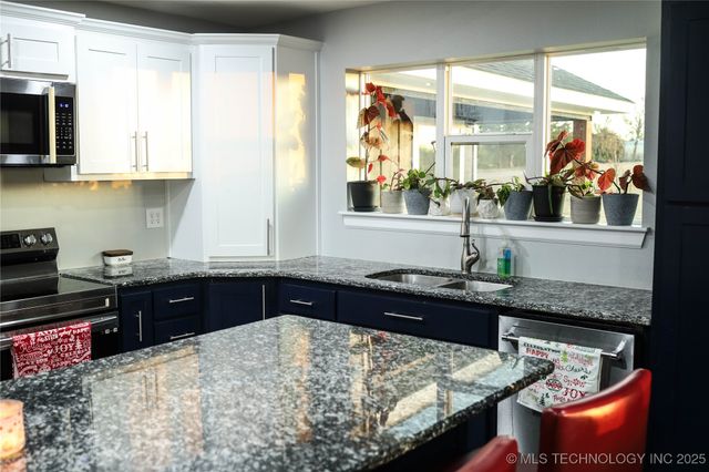 471 E Deb Meade, Durant, OK 74701