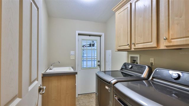 361 MARSH LANDING LOOP, Oak Hill, FL 32759