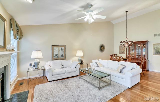 1301 Kensington Way Drive, Ellisville, MO 63011