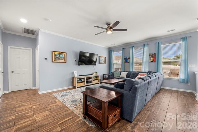 3304 Brackhill Street, Davidson, NC 28036