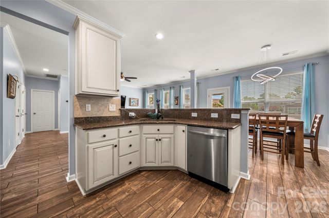 3304 Brackhill Street, Davidson, NC 28036