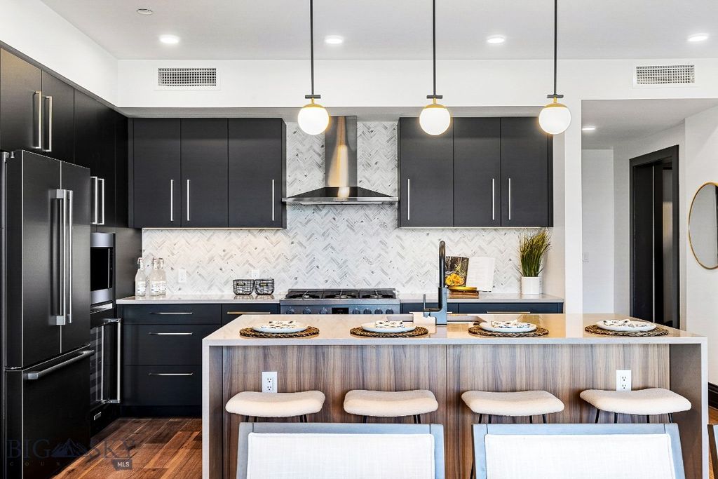 315 N Tracy Avenue 403, Bozeman, MT 59715