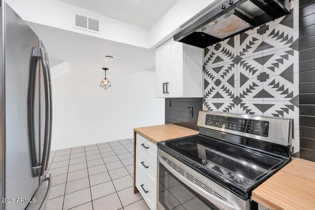 6030 N 15TH Street 11, Phoenix, AZ 85014
