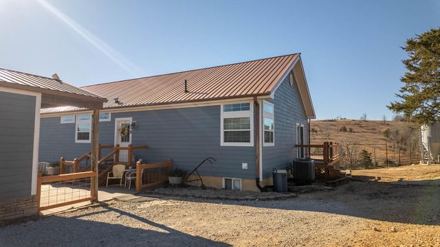 1986 County Road 504, Gainesville, MO 65655