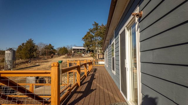 1986 County Road 504, Gainesville, MO 65655