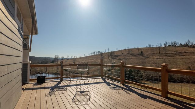 1986 County Road 504, Gainesville, MO 65655