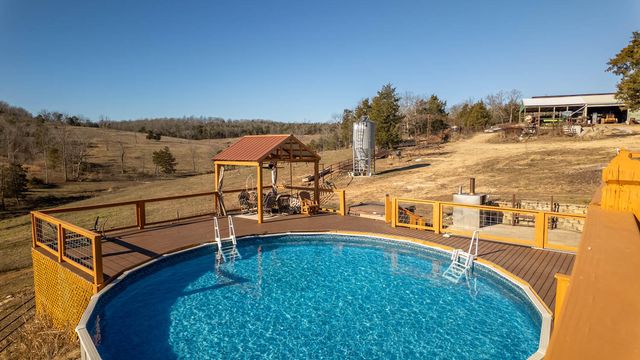 1986 County Road 504, Gainesville, MO 65655