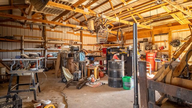 1986 County Road 504, Gainesville, MO 65655