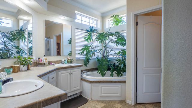 1986 County Road 504, Gainesville, MO 65655