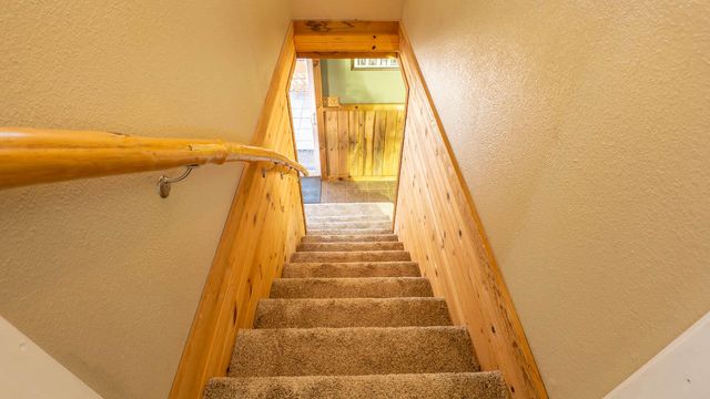 1986 County Road 504, Gainesville, MO 65655