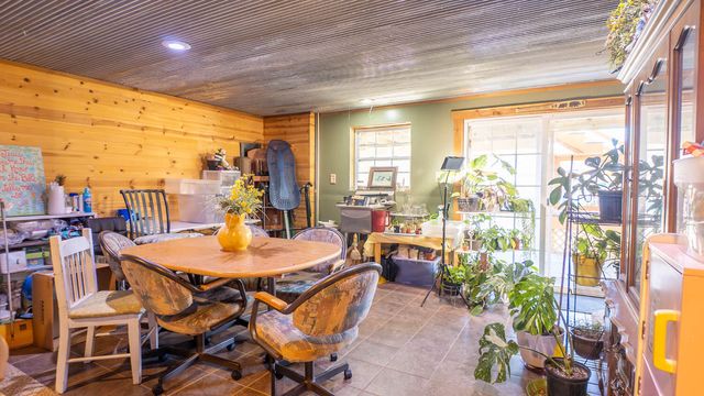 1986 County Road 504, Gainesville, MO 65655