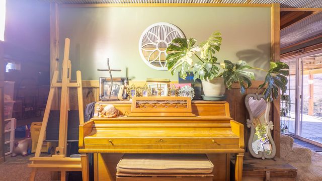 1986 County Road 504, Gainesville, MO 65655