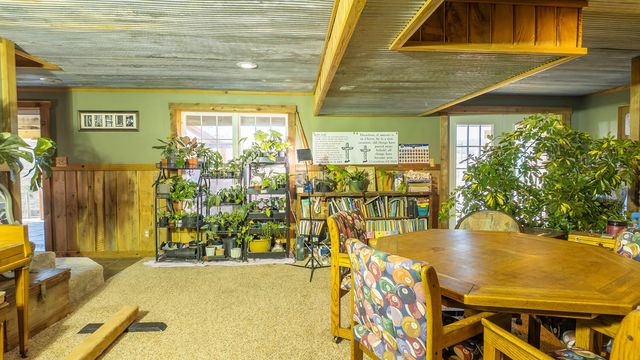 1986 County Road 504, Gainesville, MO 65655