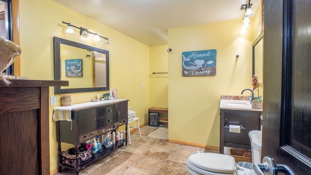 1986 County Road 504, Gainesville, MO 65655