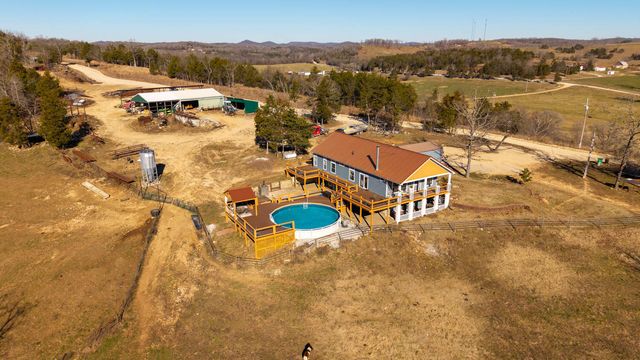 1986 County Road 504, Gainesville, MO 65655