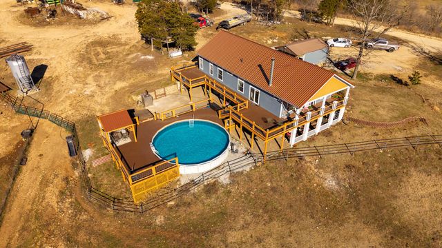 1986 County Road 504, Gainesville, MO 65655