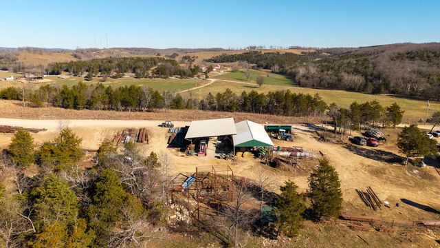1986 County Road 504, Gainesville, MO 65655