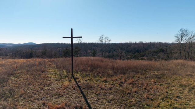 1986 County Road 504, Gainesville, MO 65655