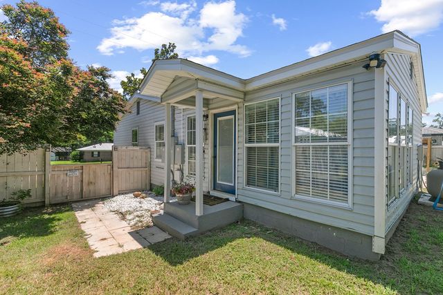 103 Main Street, Ashford, AL 36312