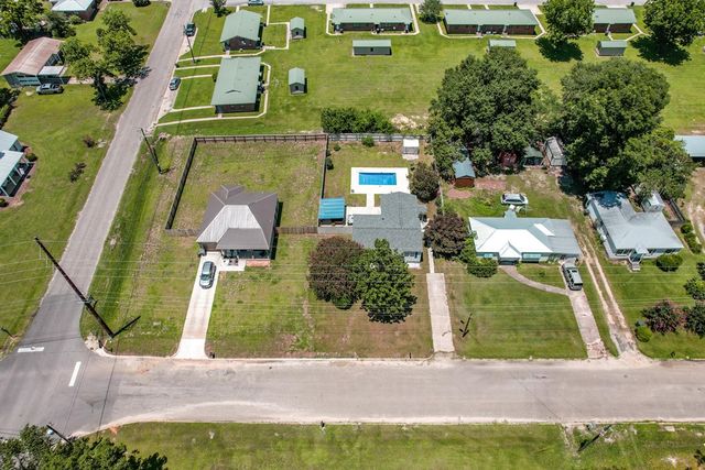 103 Main Street, Ashford, AL 36312