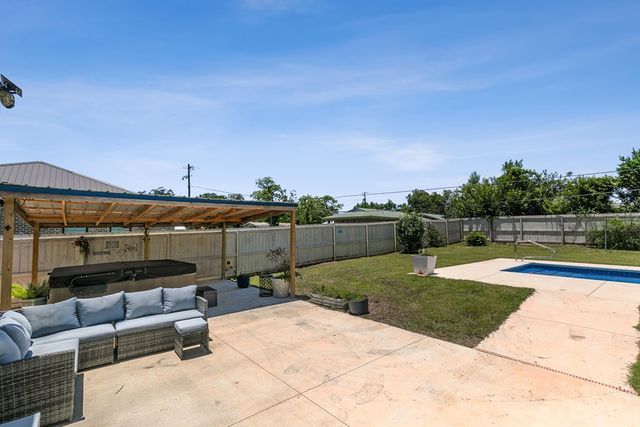 103 Main Street, Ashford, AL 36312
