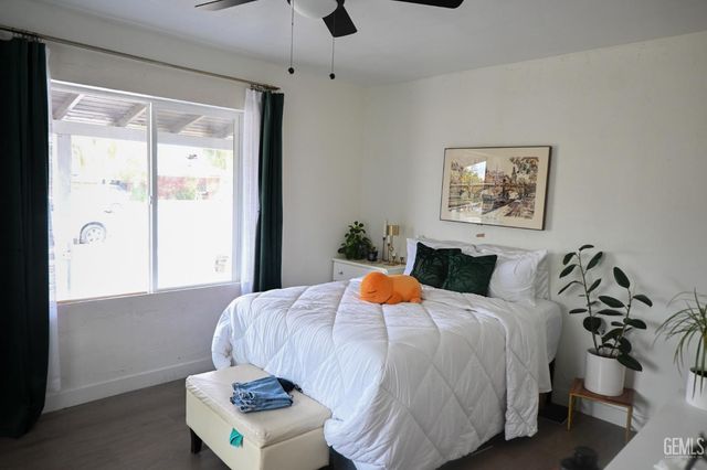 1903 3rd Street, Bakersfield, CA 93304