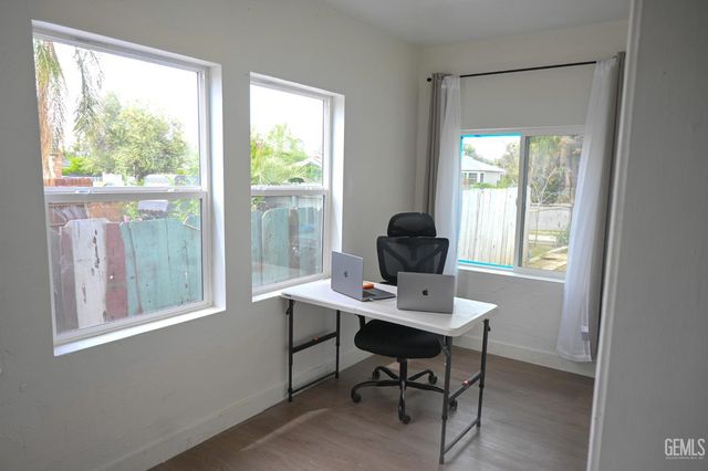 1903 3rd Street, Bakersfield, CA 93304