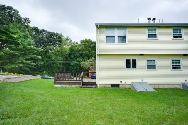 6 Wood Lane 6, Maynard, MA 01754