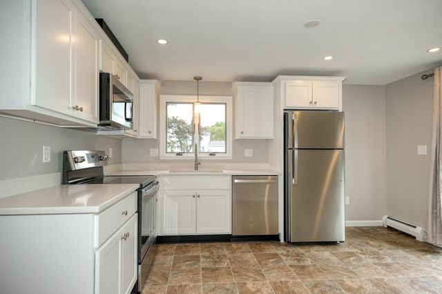 6 Wood Lane 6, Maynard, MA 01754