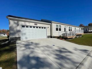 1399 New Horizons Trail, Traverse City, MI 49686