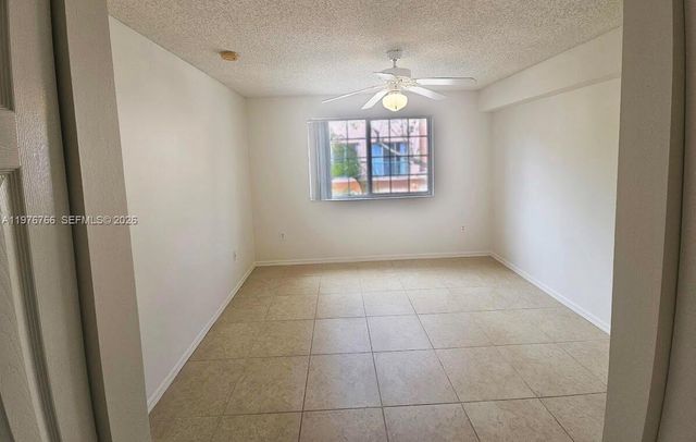 2033 SE 10th Ave 614, Fort Lauderdale, FL 33316