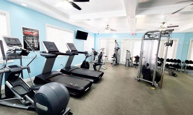 2033 SE 10th Ave 614, Fort Lauderdale, FL 33316