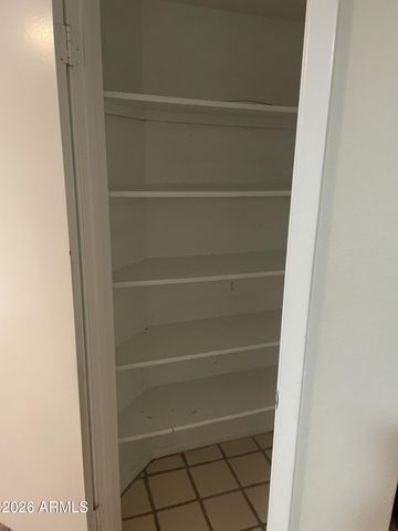 8883 N 48TH Drive, Glendale, AZ 85302