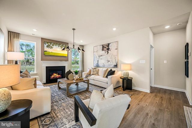 916 RESORT BLVD, Dover, DE 19904