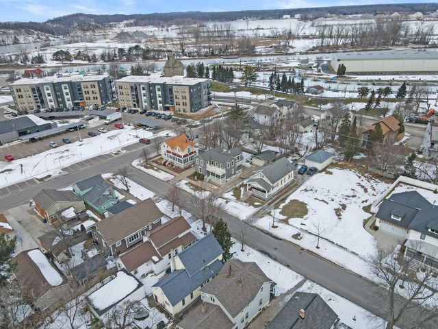 207 Elliott Avenue, Grand Haven, MI 49417