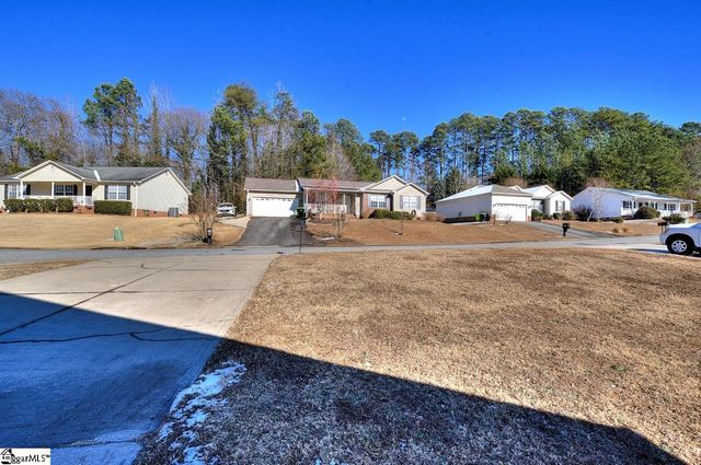 126 Brookwood Drive, Landrum, SC 29356