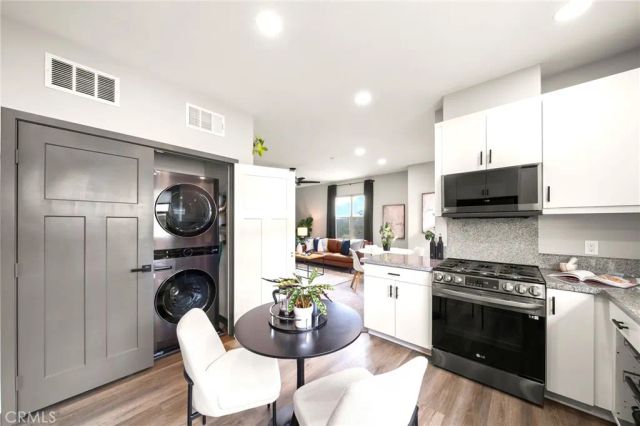 405 S Anaheim Boulevard 7, Anaheim, CA 92805