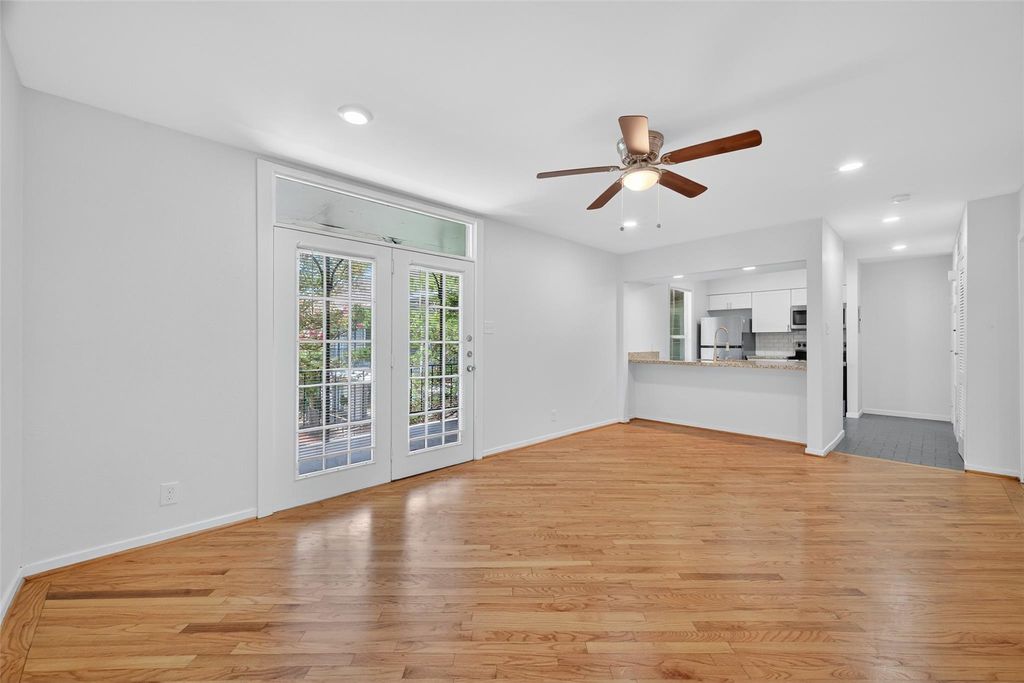 3300 Yorktown Street 16, Houston, TX 77056