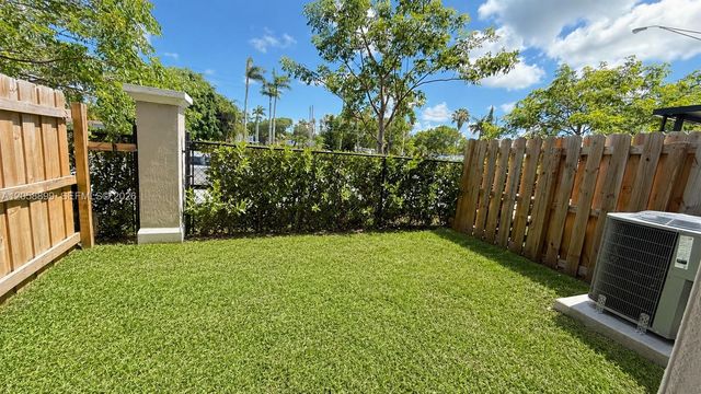 322 NE 1st Drive, Florida City, FL 33034