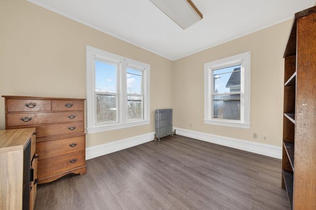 420 Bradford Avenue, Fall River, MA 02721