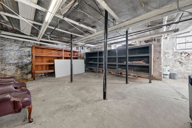 420 Bradford Avenue, Fall River, MA 02721