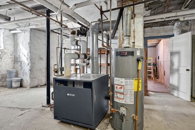 420 Bradford Avenue, Fall River, MA 02721